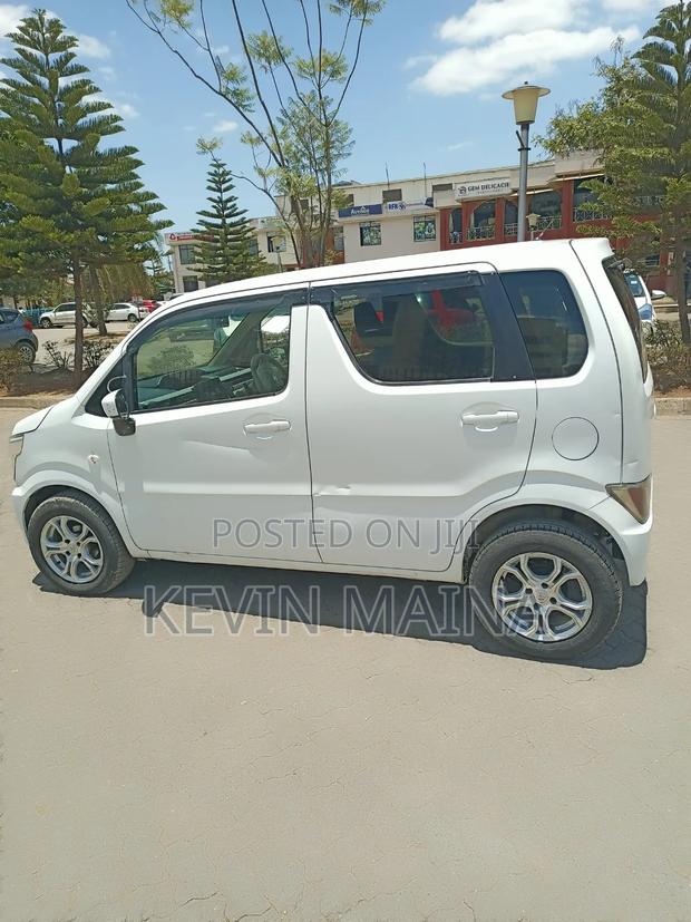 Suzuki Wagon R 2017 White