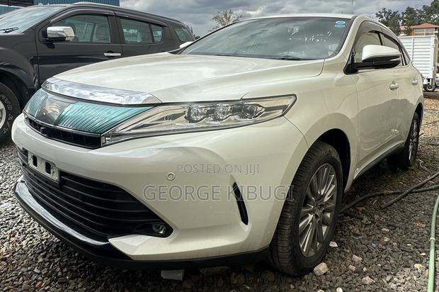 Toyota Harrier 2019 White