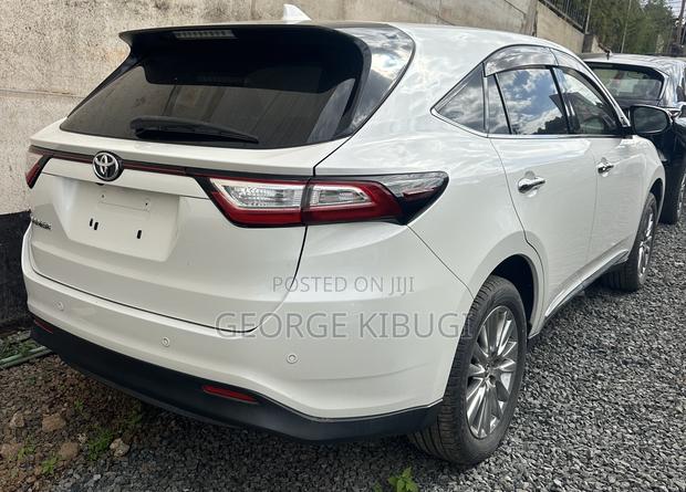Toyota Harrier 2019 White