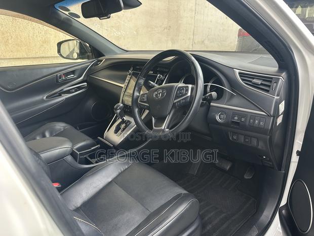 Toyota Harrier 2019 White