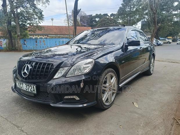 Mercedes-Benz E250 2011 Black