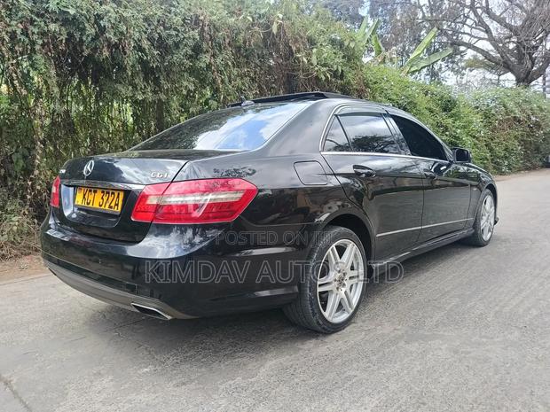 Mercedes-Benz E250 2011 Black