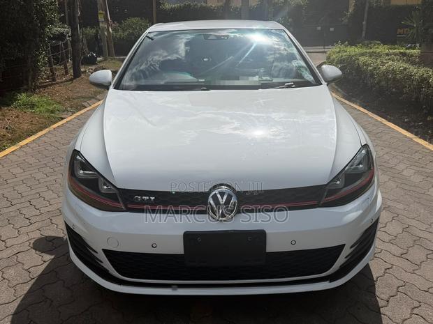 Volkswagen Golf 2014 White