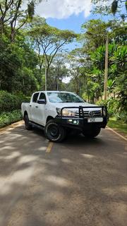 Toyota Hilux Revo Double Cab Deisel 2.4 AWD 2016 White for sale
