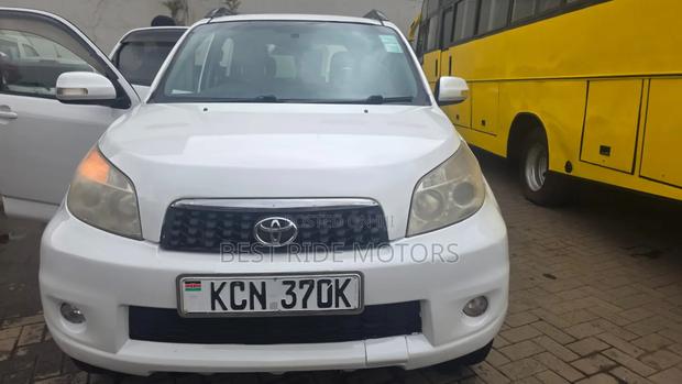 Toyota Rush 1.5 AWD 2010 White