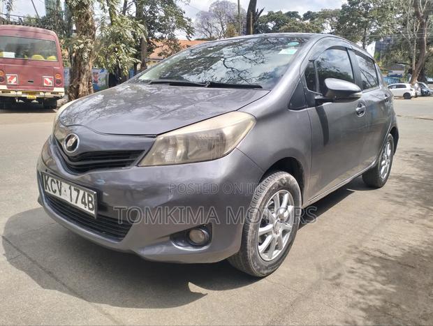 Toyota Vitz 2012 Gray