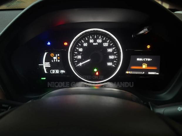 Honda Vezel 1.5 Hybrid 4WD 2019 Red