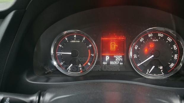 Toyota Auris 2014 Black