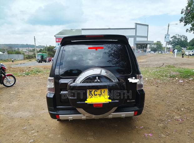 Mitsubishi Pajero 3.2 Di-Dc GLS 2009 Black