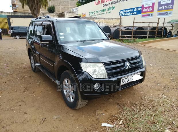 Mitsubishi Pajero 3.2 Di-Dc GLS 2009 Black