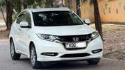 Honda Vezel 2017 White for sale