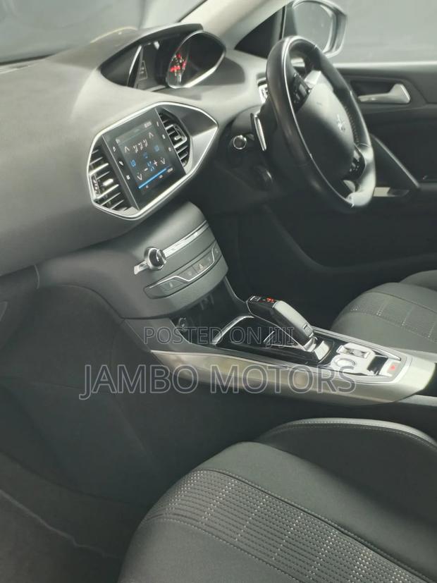 Peugeot 308 2020