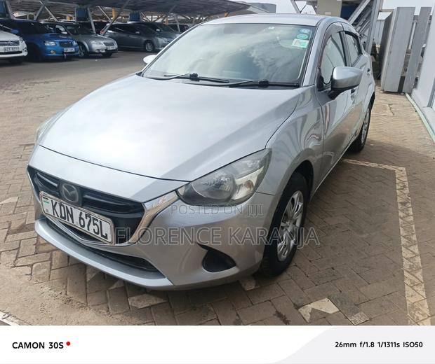 Mazda Demio 2016 Silver