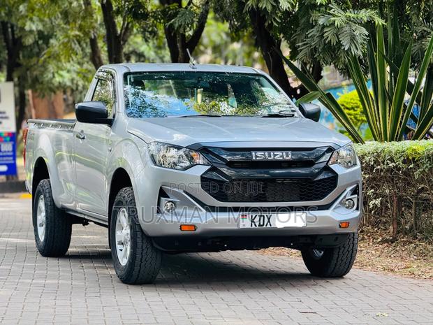 Isuzu D-MAX 2025 White