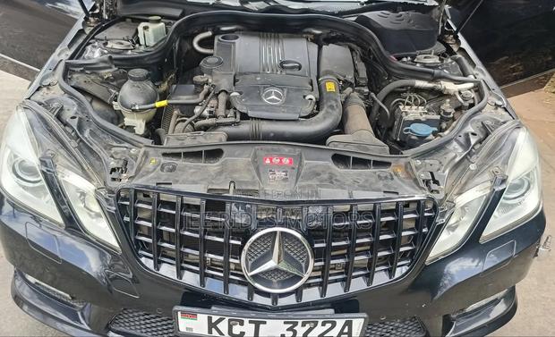 Mercedes-Benz E250 2011 Black