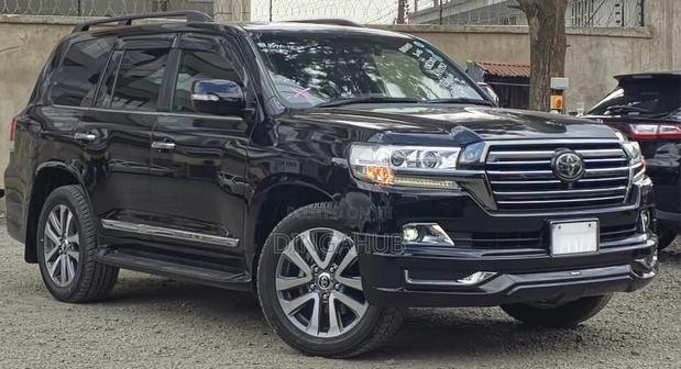Toyota Land Cruiser 4.6 V8 ZX 2019 Black