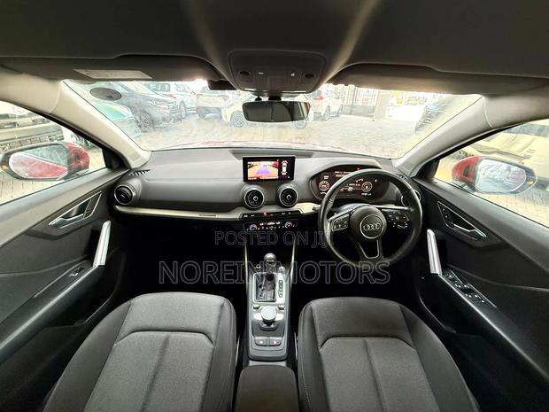 Audi Q2 2020 Orange