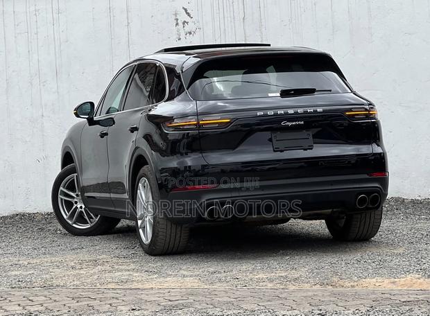 Porsche Cayenne 2020 Matt Black