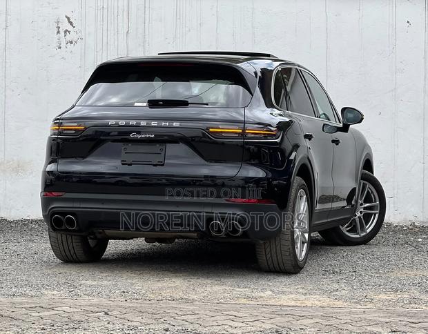 Porsche Cayenne 2020 Matt Black