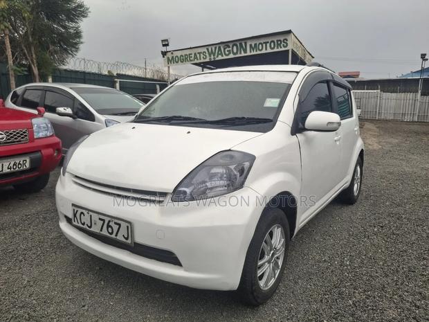 Toyota Passo 2010 White