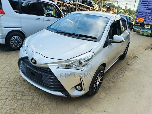 Toyota Vitz 1.3 FWD 5dr 2019 Silver