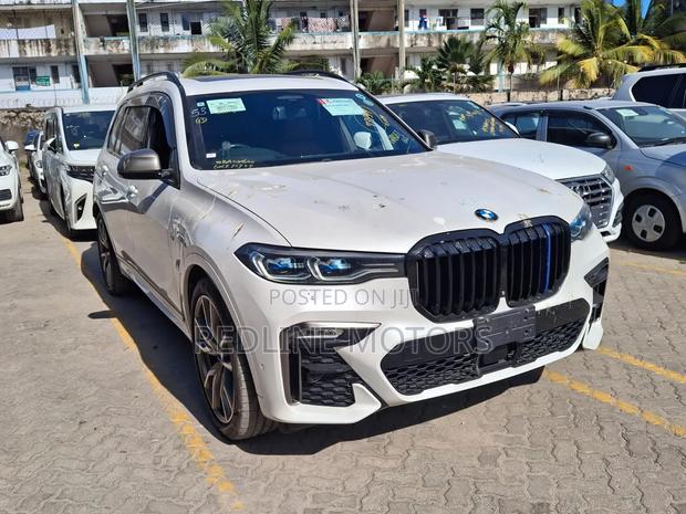 BMW X7 M50i 2020 White