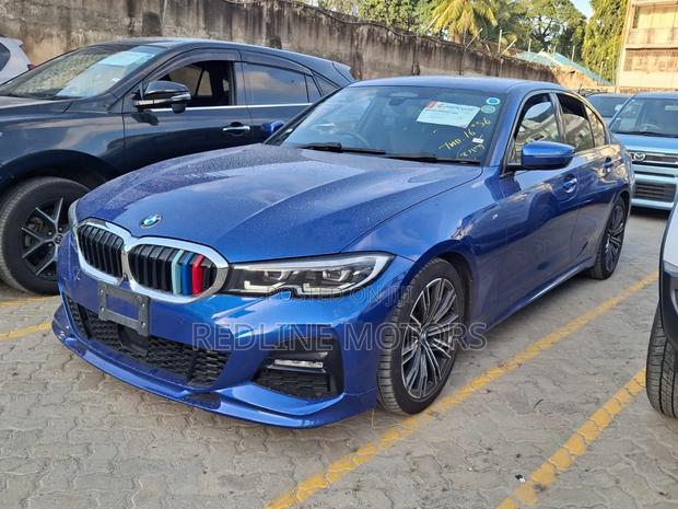 BMW 330i 2019 Blue
