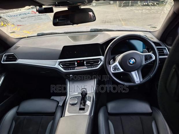 BMW 330i 2019 Blue