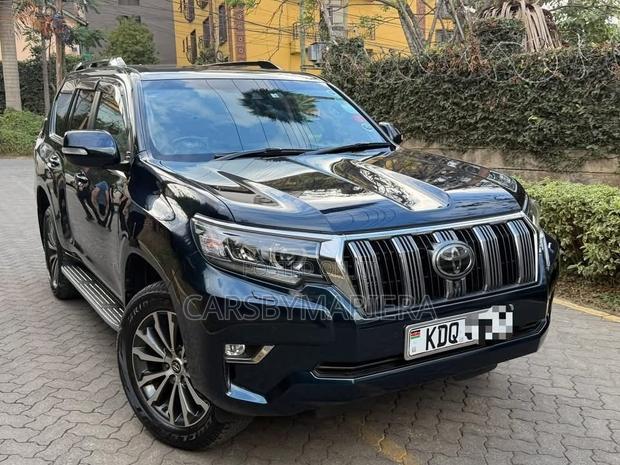 Toyota Land Cruiser Prado 2.8 2018 Black