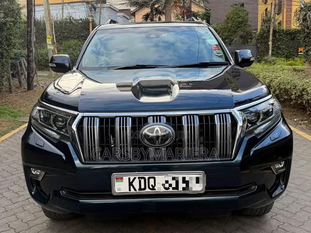 Toyota Land Cruiser Prado 2.8 2018 Black