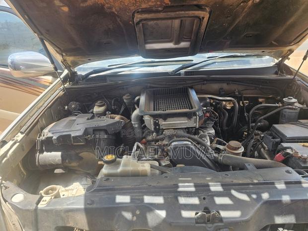 Toyota Land Cruiser Prado 2006 Gold