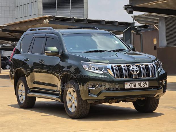 Toyota Land Cruiser Prado 2014 Green