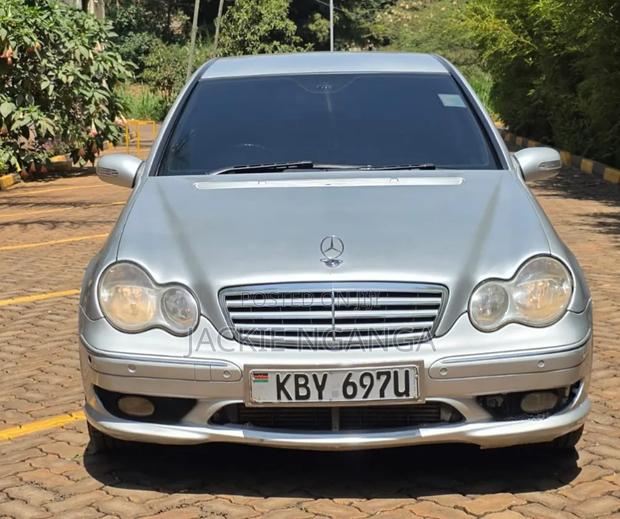 Mercedes-Benz C180 2007 Silver