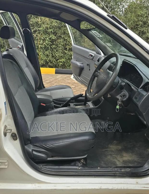 Toyota Caldina 2001 White