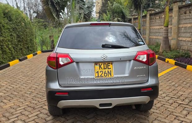 Suzuki Escudo 2016 Silver