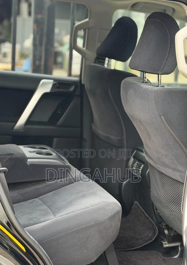 Toyota Land Cruiser Prado 2.8 2021 Black