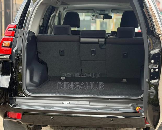 Toyota Land Cruiser Prado 2.8 2021 Black