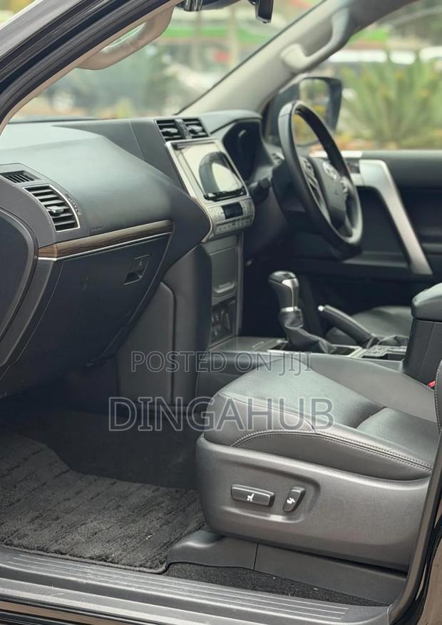 Toyota Land Cruiser Prado 2023 Matt Black