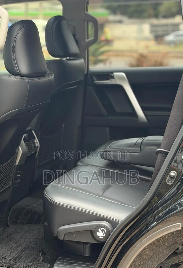 Toyota Land Cruiser Prado 2023 Matt Black