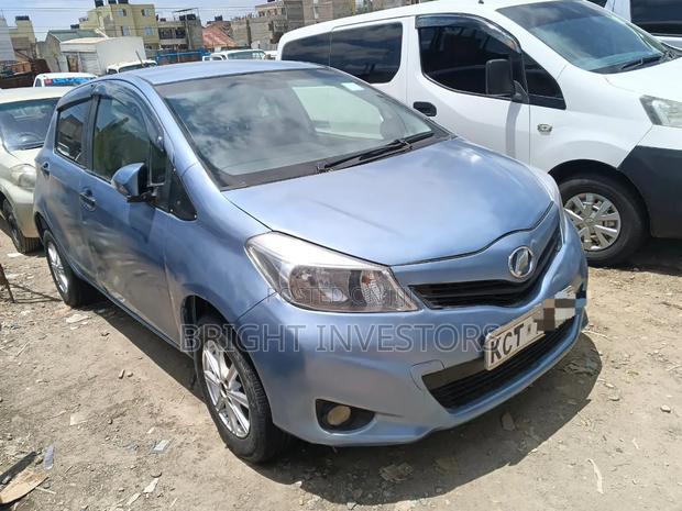 Toyota Vitz 2013