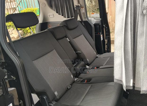 Toyota Sienta 2019 Black
