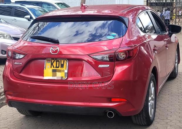 Mazda Axela 2018 Red