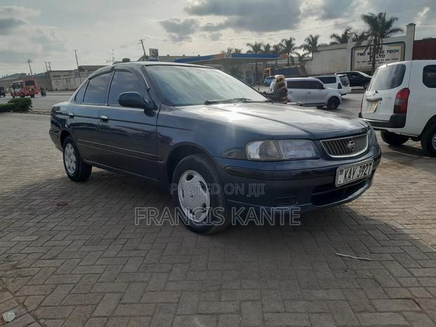 Nissan FB15 2003 Blue