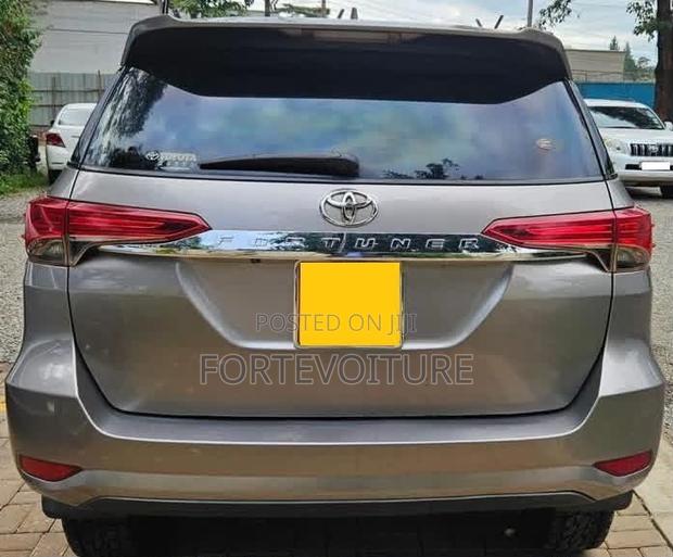 Toyota Fortuner 2018 Gray