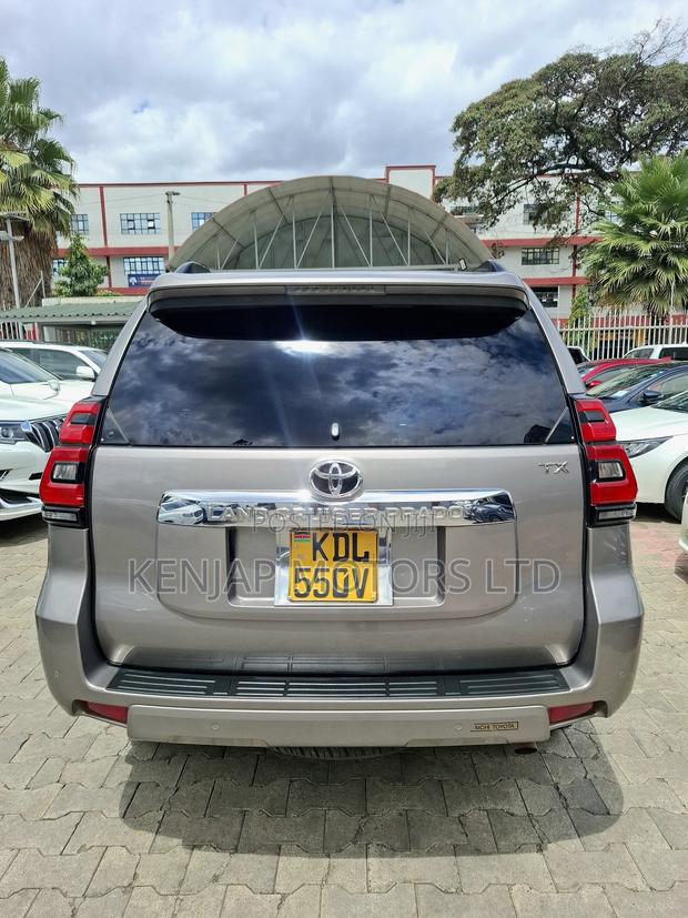 Toyota Land Cruiser Prado 2.8 2018 Brown