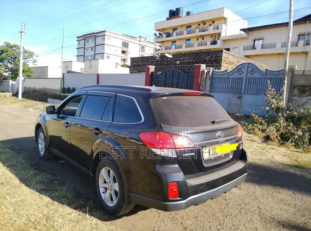 Subaru Outback 2.5i Limited 2013 Black