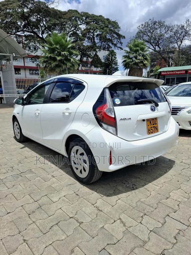Toyota Aqua 2019 Pearl