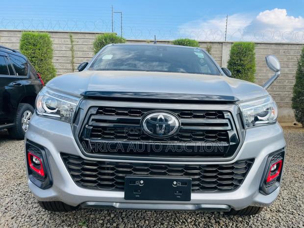Toyota Hilux 2.4 Diesel 2020 Silver