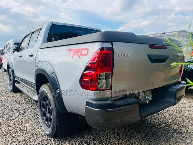 Toyota Hilux 2.4 Diesel 2020 Silver