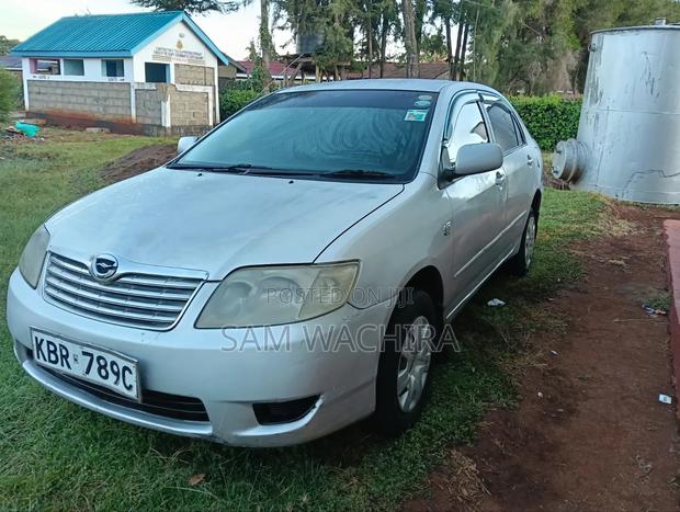 Toyota Corolla 2005 Silver